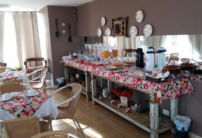 پانسیون Cantinho Delmar