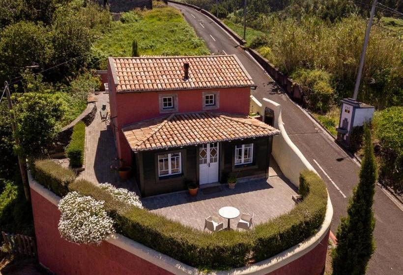 پانسیون Casa Da Muda