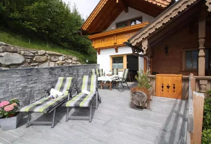 Majatalo Landhaus Granat