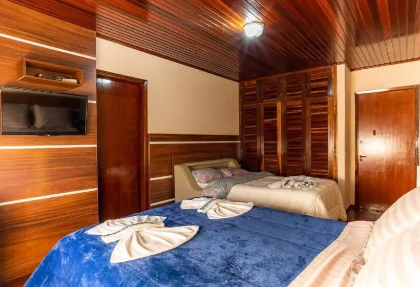 ペンション Pousada Avenida