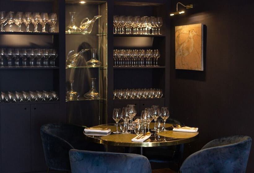 هتل Hôtel   Restaurant Le Globe