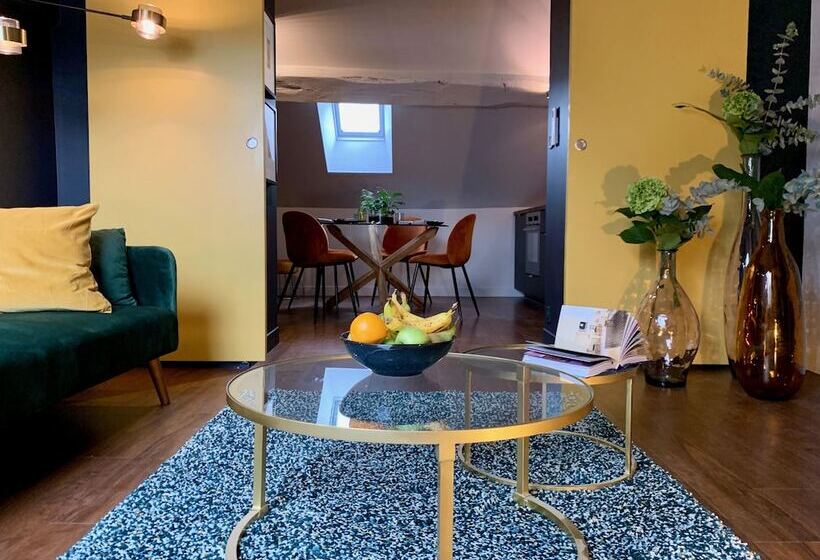 هتل Hôtel   Restaurant Le Globe