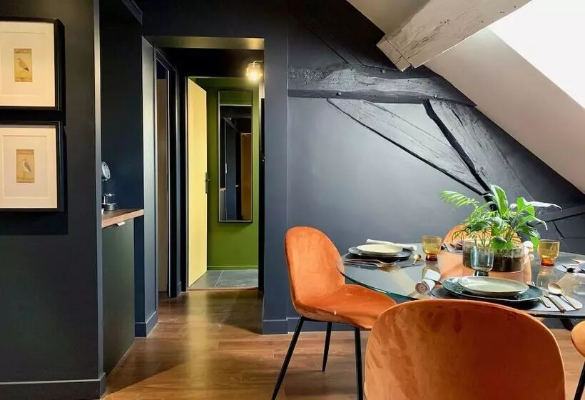 ホテル Hôtel   Restaurant Le Globe