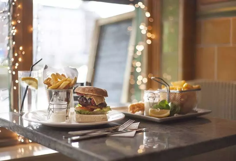 Arlington Hotel O Connell Bridge