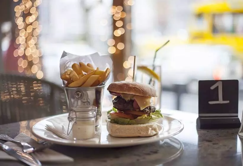 Arlington Hotel O Connell Bridge