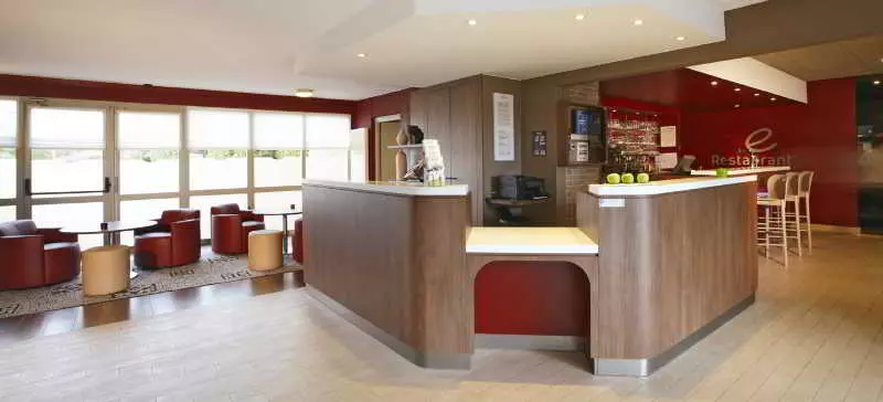 酒店 Campanile Dunkerque Sud Loon Plage