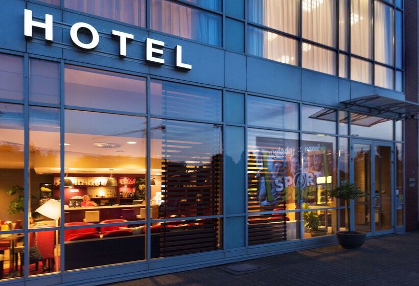 בית מלון כפרי Campanile Wroclaw   Stare Miasto