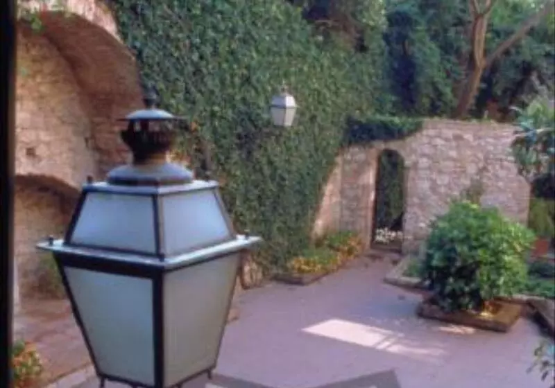 فندق Ciutat De Girona