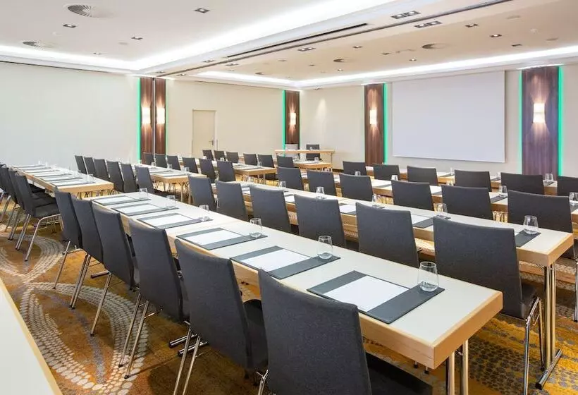 ホテル Courtyard By Marriott Düsseldorf Seestern