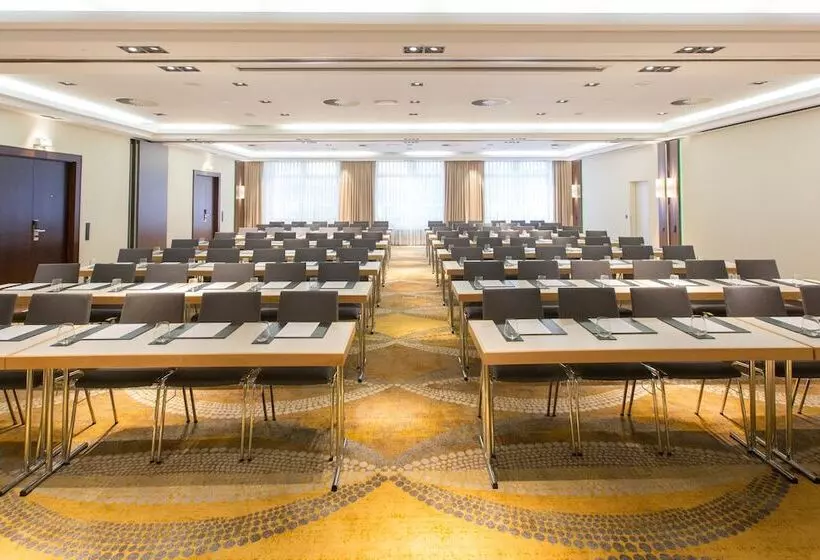 ホテル Courtyard By Marriott Düsseldorf Seestern