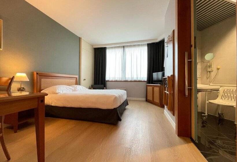 בית מלון כפרי Crowne Plaza Milan Linate, An Ihg