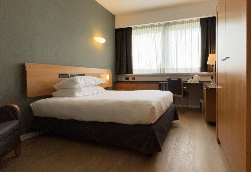 בית מלון כפרי Crowne Plaza Milan Linate, An Ihg