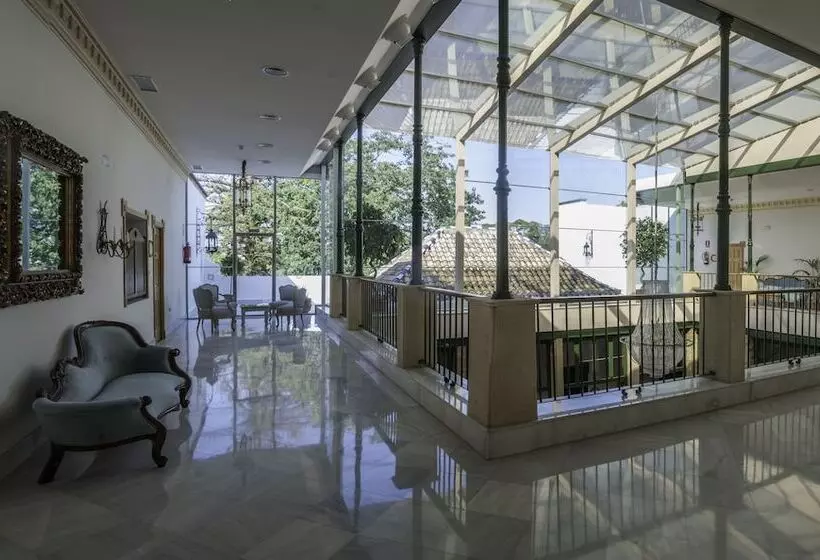 ホテル Duques De Medinaceli