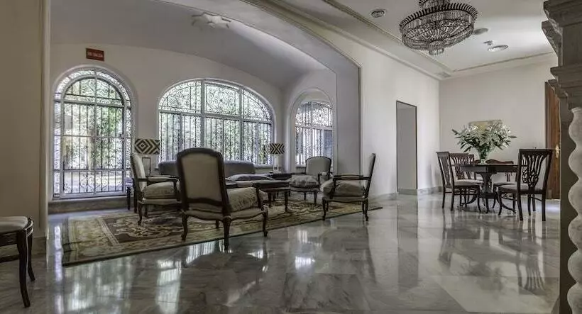 ホテル Duques De Medinaceli