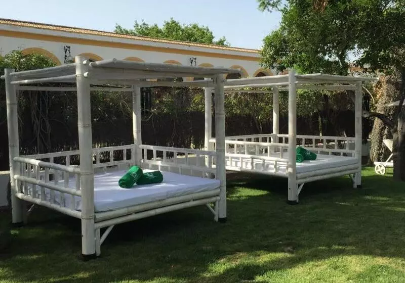 ホテル Duques De Medinaceli