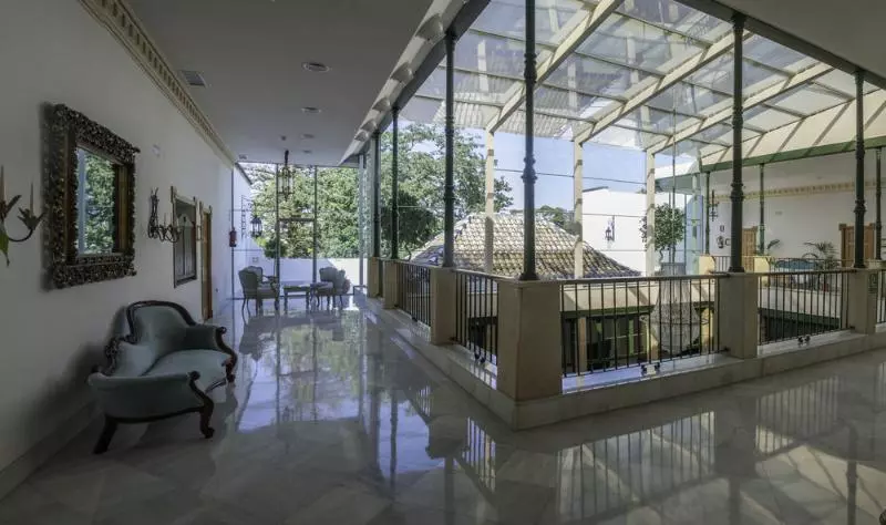 ホテル Duques De Medinaceli