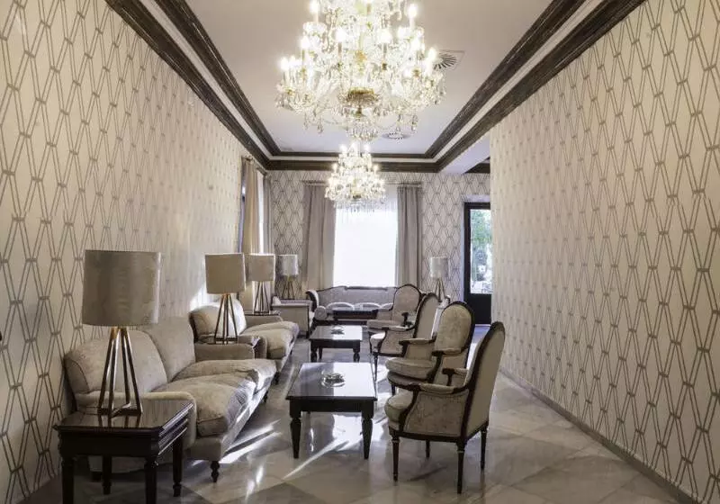 ホテル Duques De Medinaceli