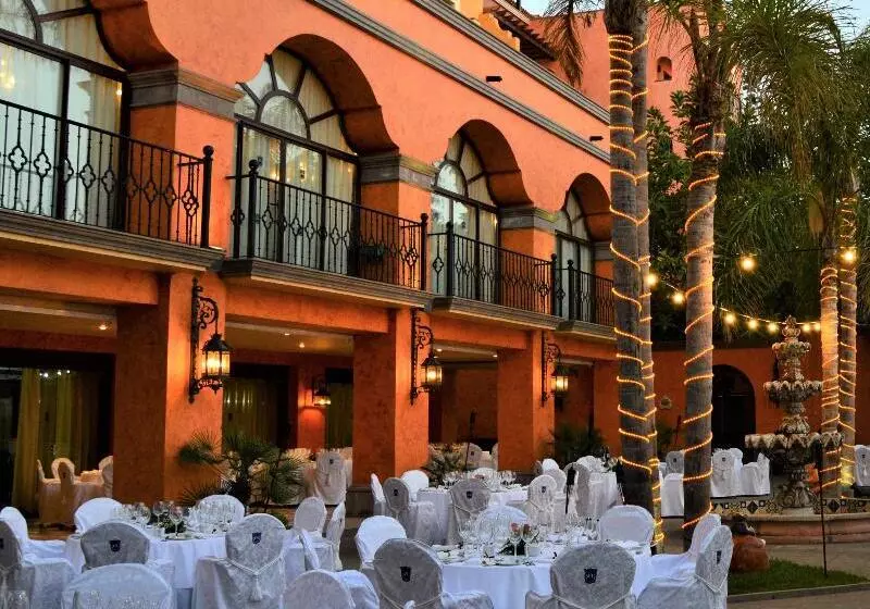 هتل Europe Villa Cortes Gl