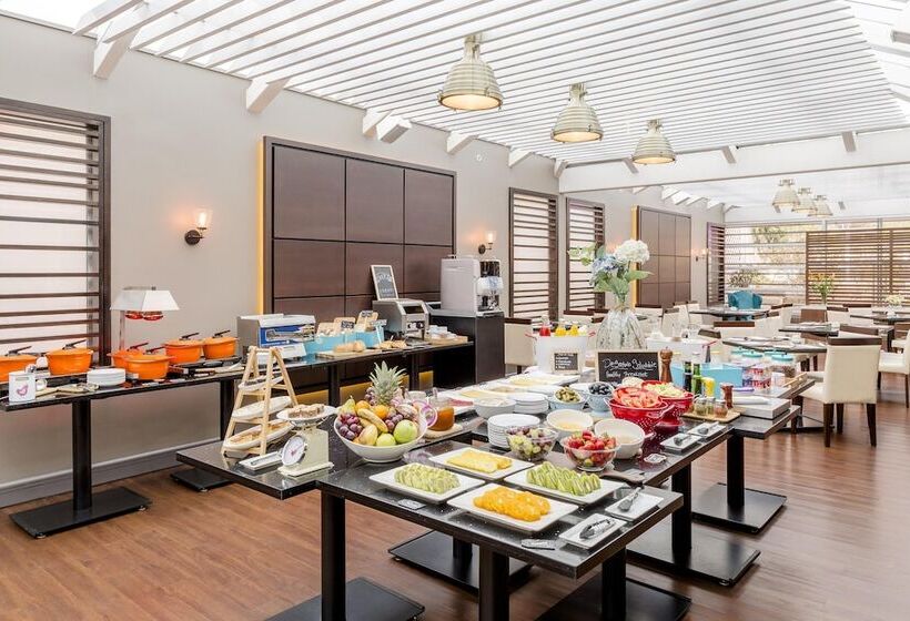 Hotel Four Points by Sheraton Santiago