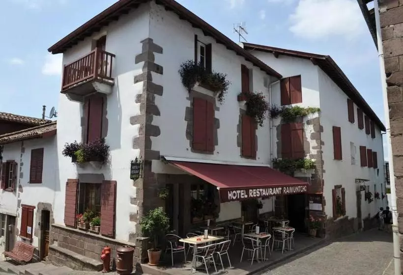 ホテル Hôtel Ramuntcho