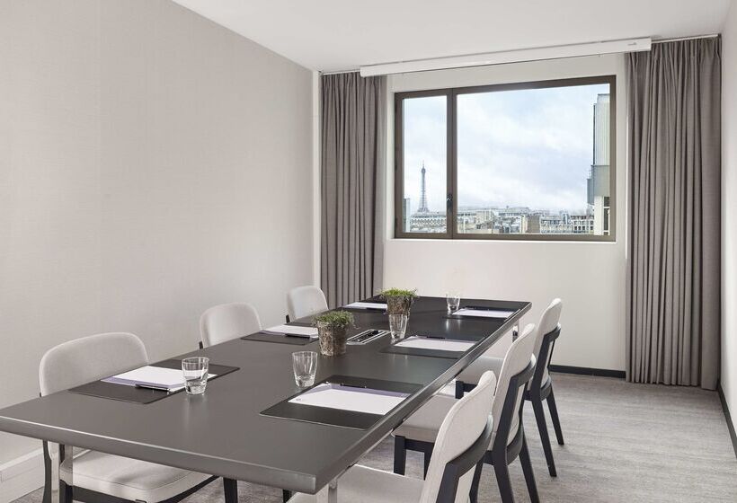 هتل Hyatt Regency Paris Etoile