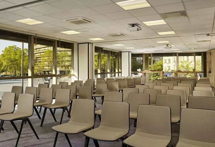 ホテル Hyatt Regency Paris Etoile