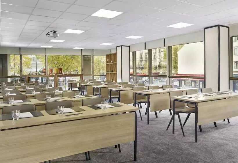 ホテル Hyatt Regency Paris Etoile