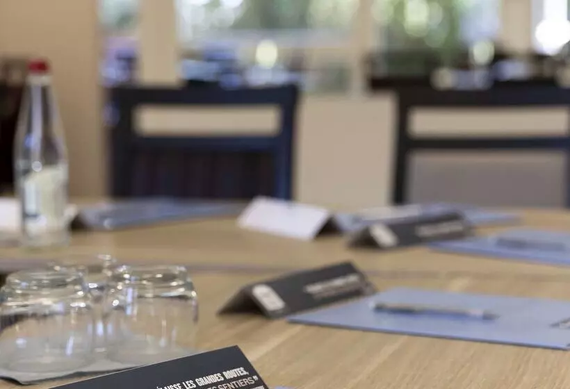 בית מלון כפרי Kyriad Chateauroux