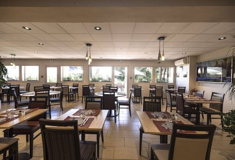 فندق Kyriad Chateauroux