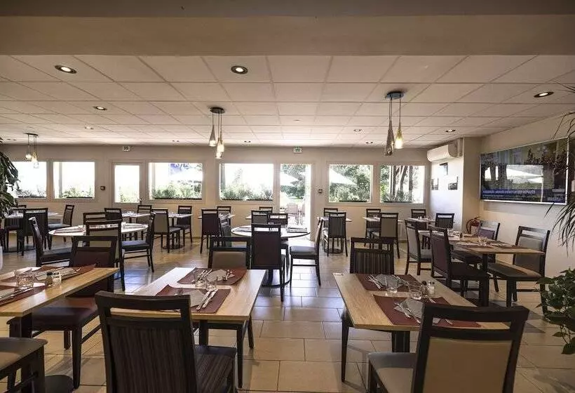 בית מלון כפרי Kyriad Chateauroux