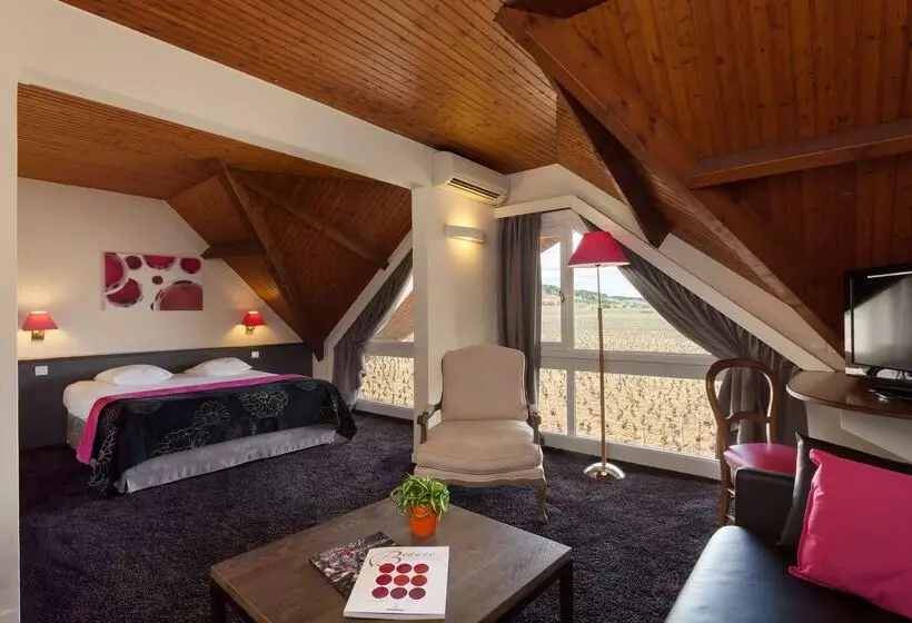 Отель Kyriad Prestige Beaune Le Panorama
