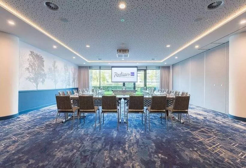 Radisson Blu Hotel Amsterdam Airport, Schiphol
