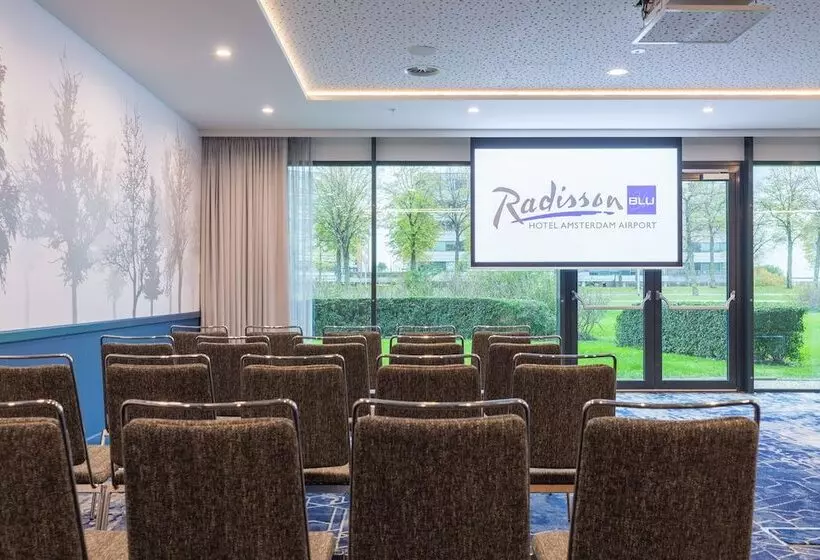Radisson Blu Hotel Amsterdam Airport, Schiphol