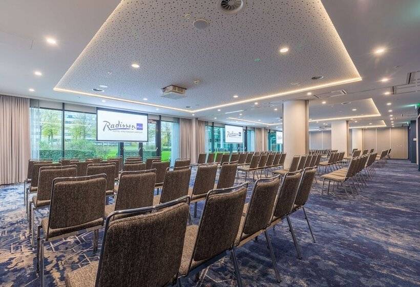Radisson Blu Hotel Amsterdam Airport, Schiphol