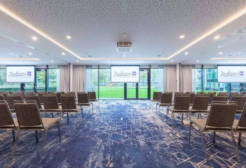 Radisson Blu Hotel Amsterdam Airport, Schiphol