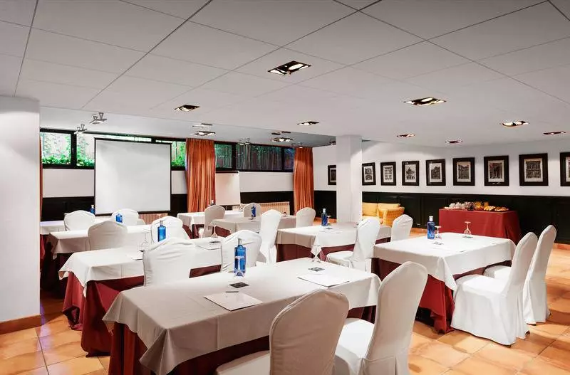 בית מלון כפרי Torremirona Golf & Spa