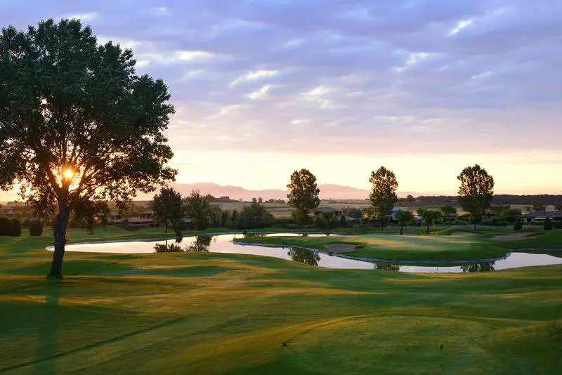 בית מלון כפרי Torremirona Golf & Spa