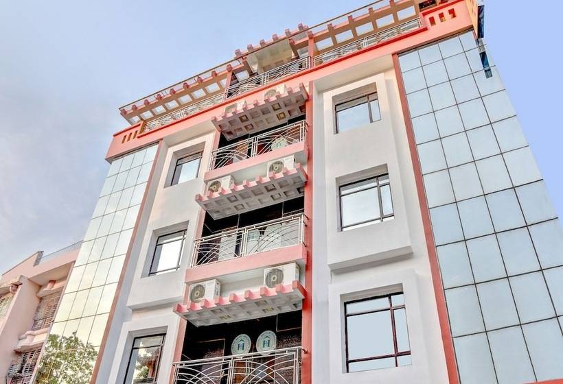 هتل Treebo Trip Sathi Residency