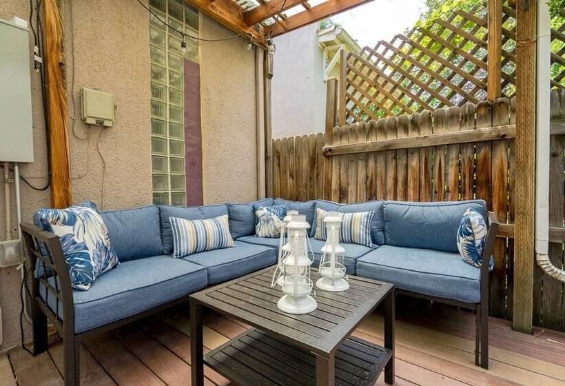 The Highlands House Walk Everywhere In Lohi