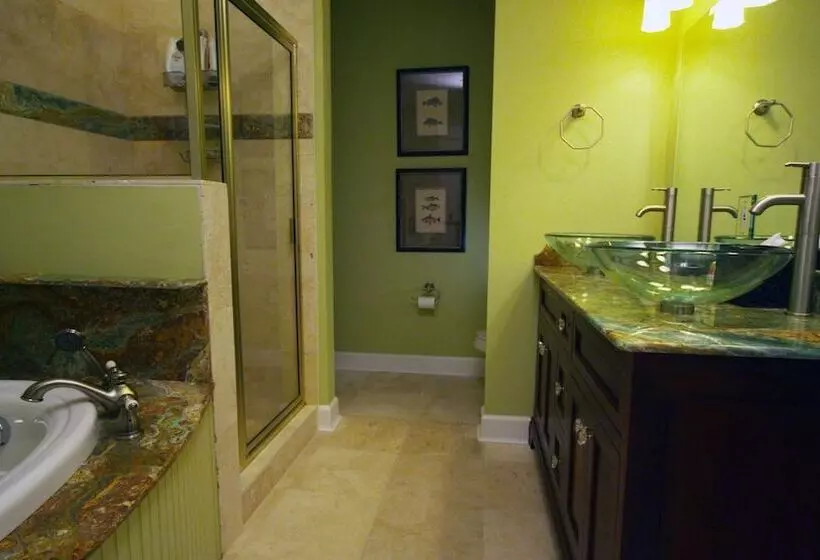 Grand Panama T2 303 Pet Friendly Pool Gulf View!