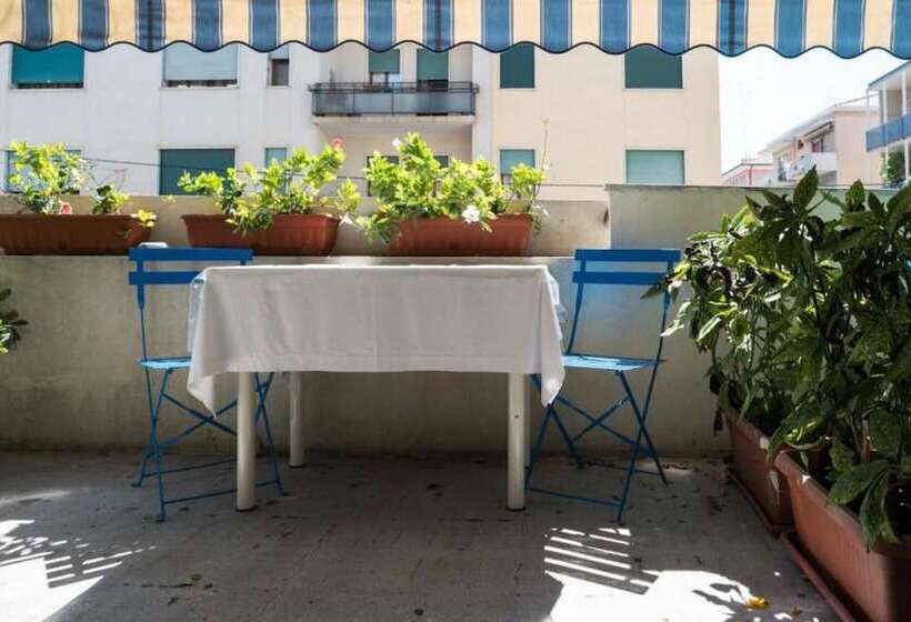 ホテル Ca  Rebeka Venice   Atika & Atif