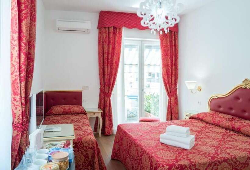 ホテル Ca  Rebeka Venice   Atika & Atif