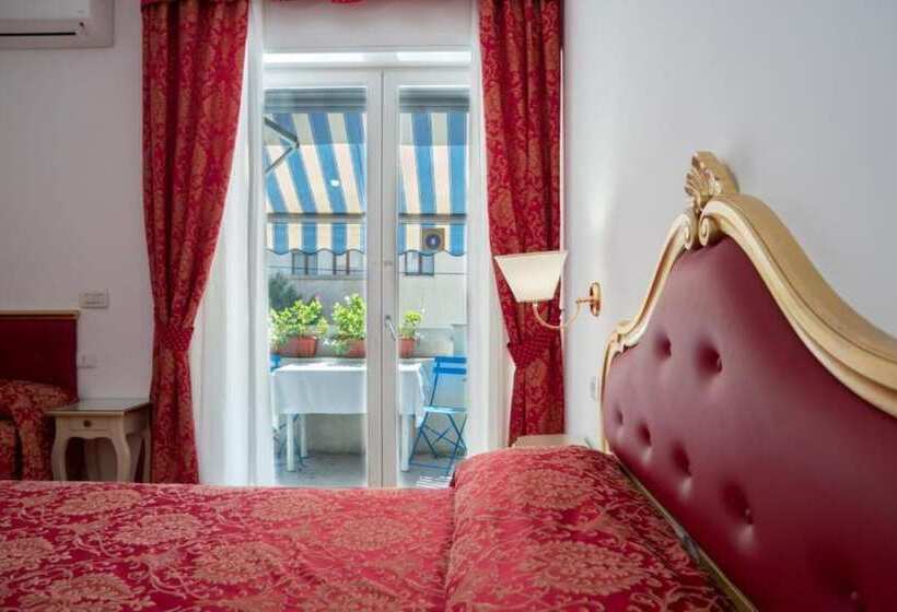 ホテル Ca  Rebeka Venice   Atika & Atif