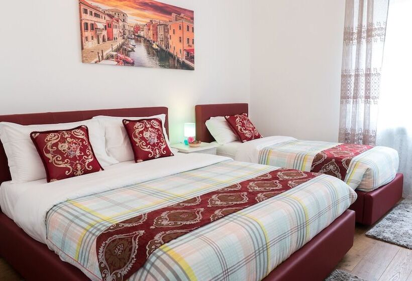 ホテル Ca  Rebeka Venice   Atika & Atif