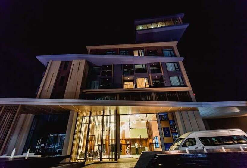 Hotel The Aristo Resort