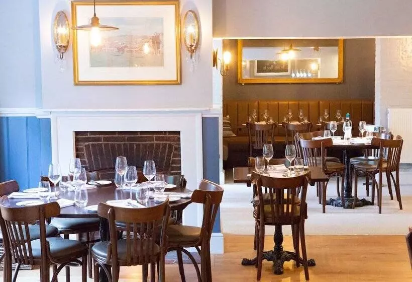 Hotelli The White Horse Inn