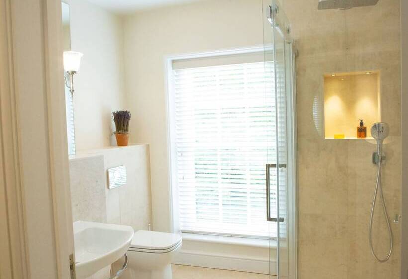 فندق The White Horse Inn