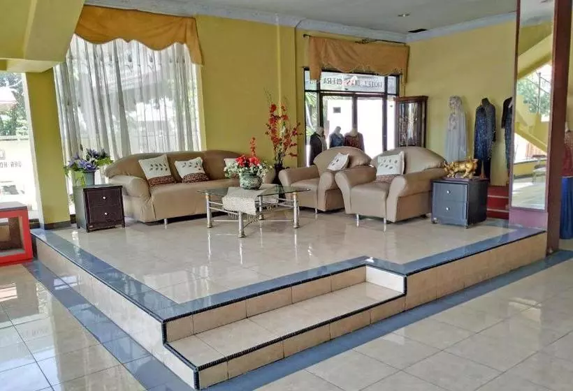 Hotel Oyo 3370  Dian Chandra