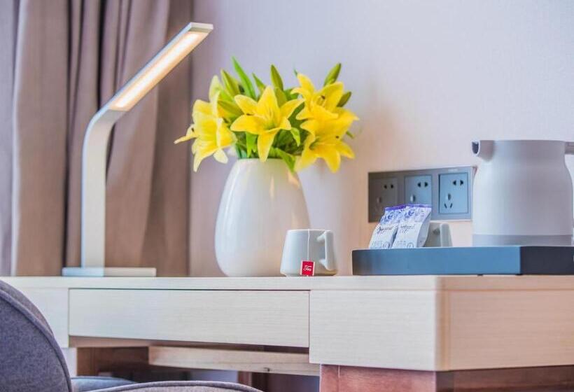 Lavande Hotels·zhuhai Qinglv Middle Road Opera House