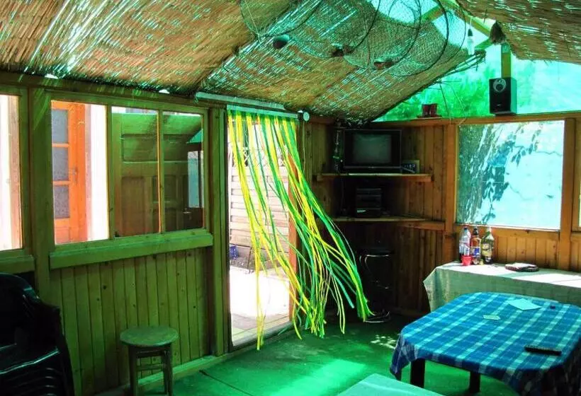 پانسیون Casa Oana
